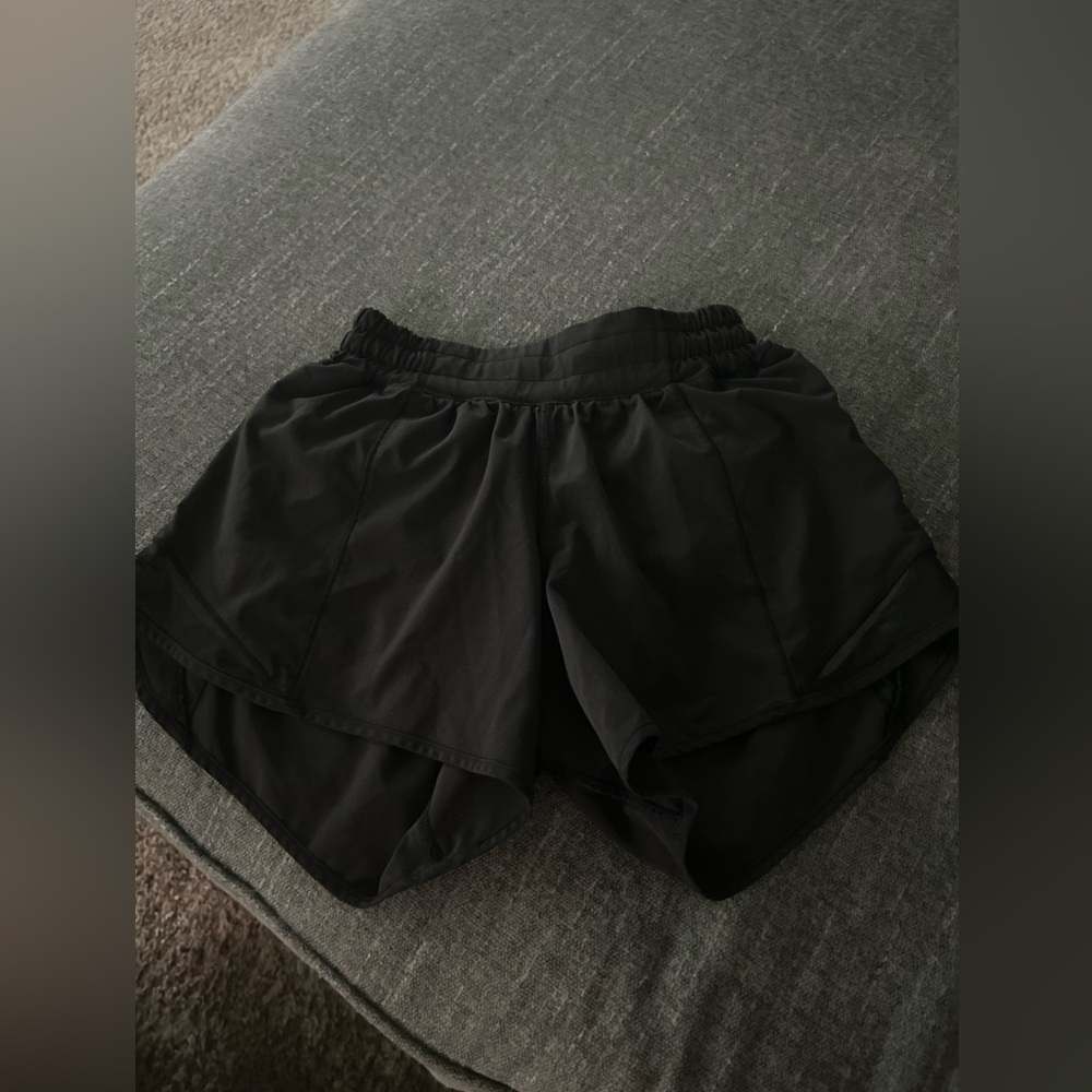 lululemon hottie hot shorts, low rise, 4 inch, size 2 tall